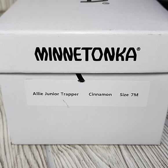Minnetonka Allie Junior Trapper Slipper Mocs Womens Size 7 NEW - Picture 12 of 12
